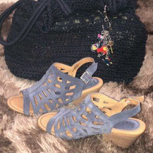 B.O.C. Dixie Sandals (Shark) Suede 7M